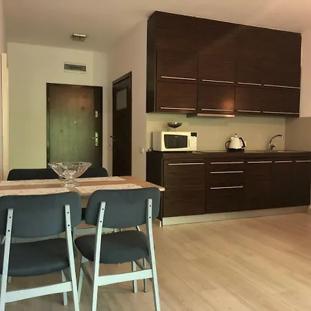 Apartament Rezydencja Willa Port 아파트 오스트로다