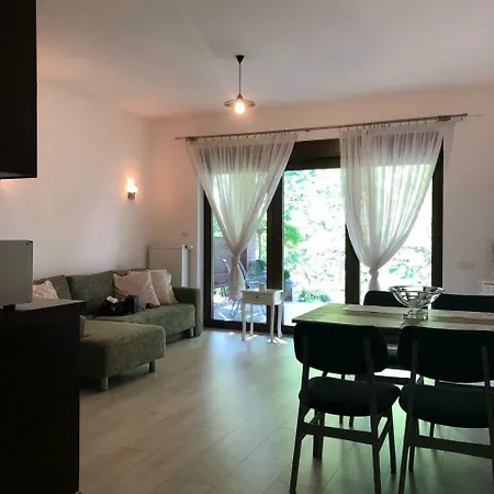 Apartament Rezydencja Willa Port * 오스트로다