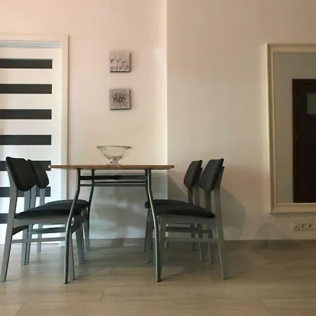Apartament Rezydencja Willa Port * 오스트로다