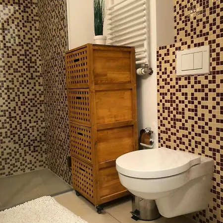 Apartament Rezydencja Willa Port * 오스트로다