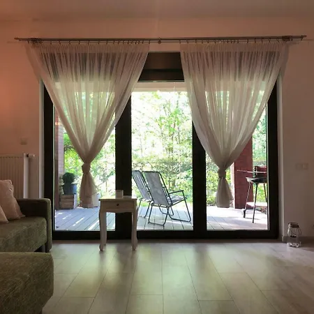 아파트 Apartament Rezydencja Willa Port 오스트로다